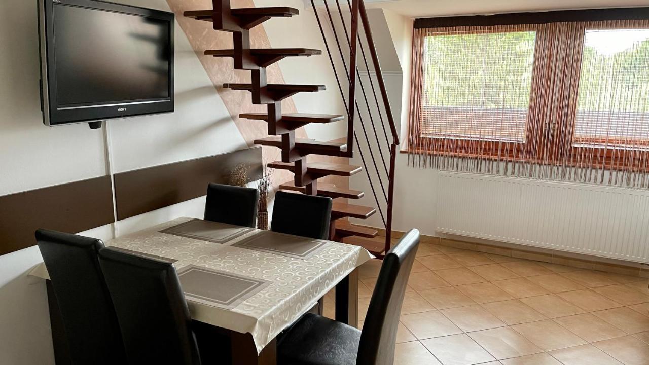 Gyula Vár Panoráma Apartman Exterior foto